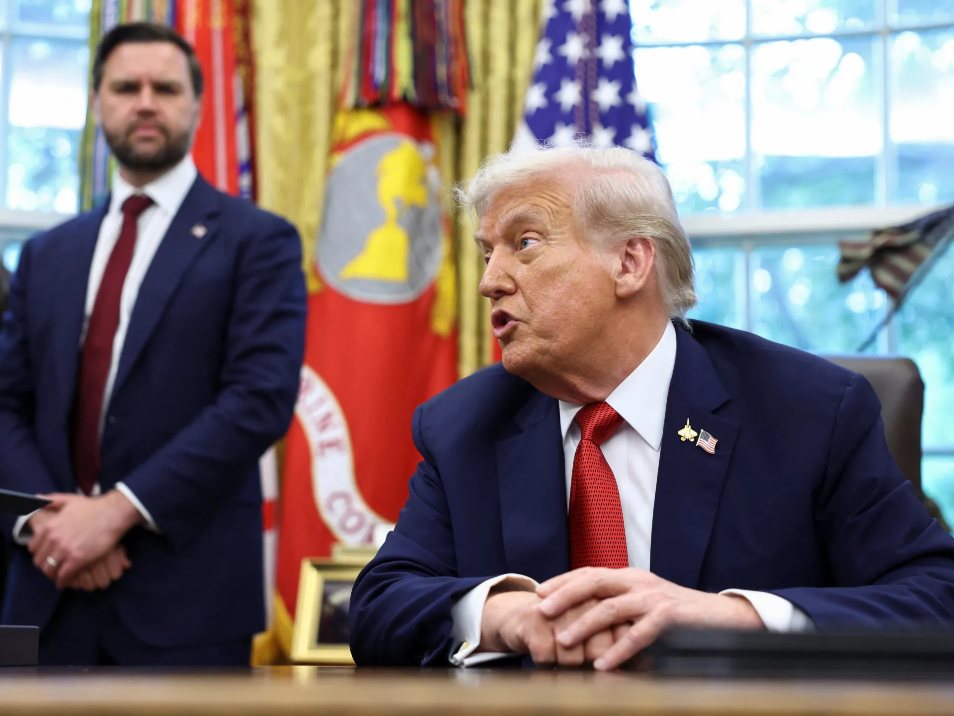 Trump’s TikTok Lifeline: Signing the Deal That Keeps the App Buzzing Under American Wings